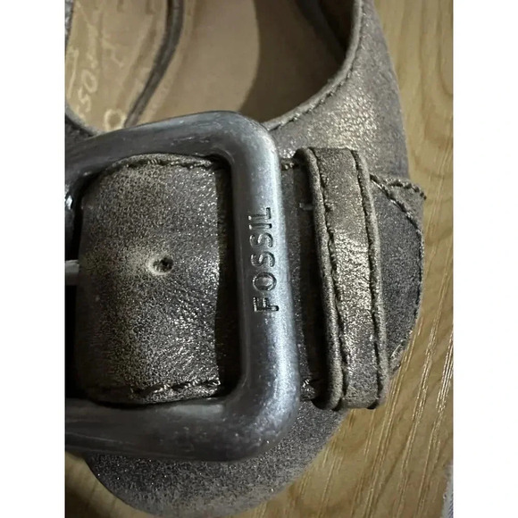 Fossil Womens Leather Signature Flat Metallic Comfort Loafer Slip on shoes 6.5 - Picture 2 of 6